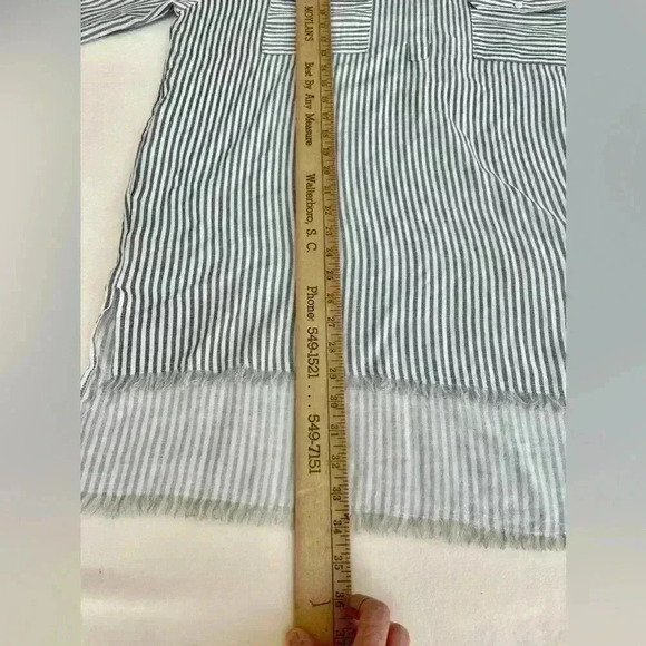 Karlie gray, and white striped tunic longer hem line in the back 100% cotton LG - Picture 5 of 7